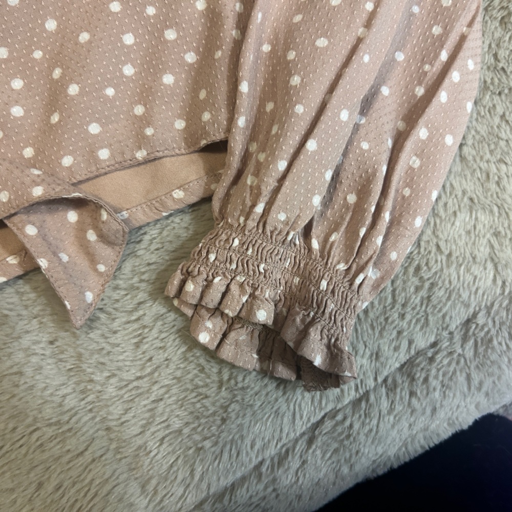 Abercrombie tie waist polka dot shirt. Very 70s. - Picture 6 of 10